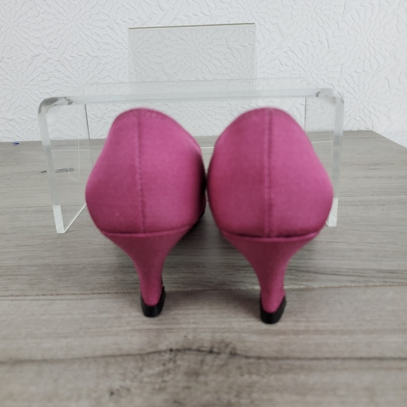 Peacocks premier pink satin heels - Picture 6 of 6
